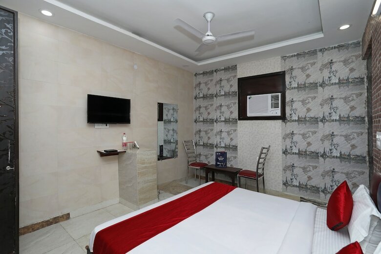 Hotel Oyo 10559 Pitampura