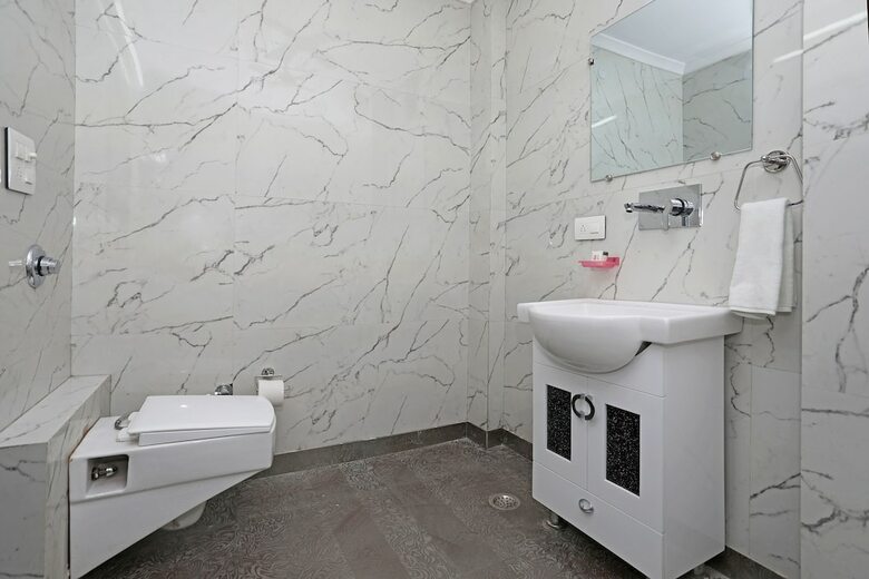 Hotel Oyo 10559 Pitampura