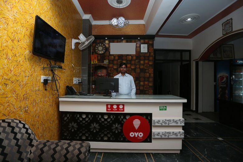 Oyo 11539 Hotel Priya