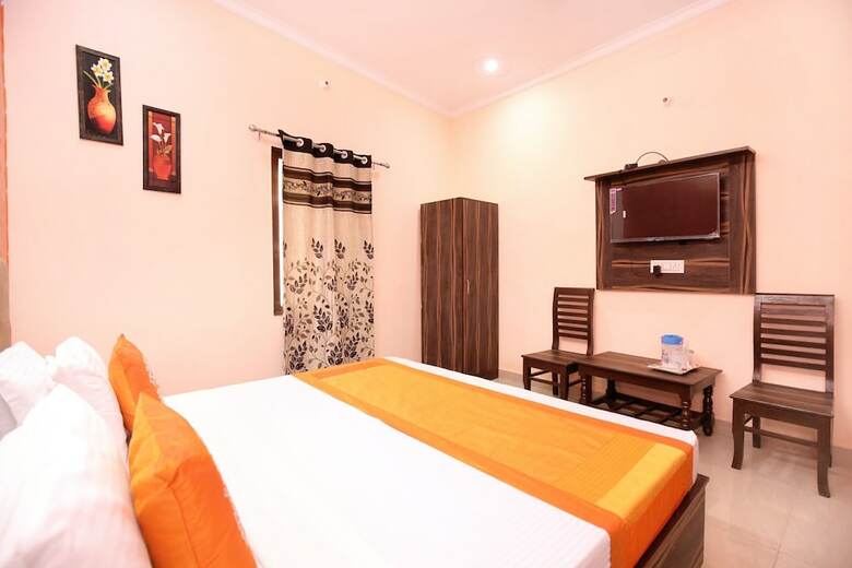 Oyo 11653 Hotel Jasmine