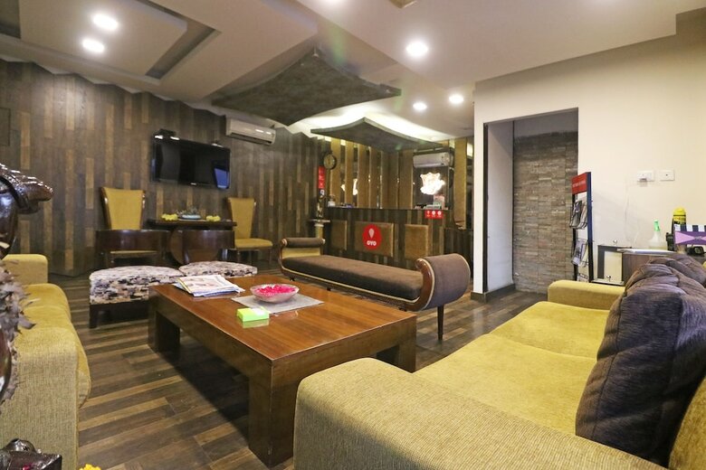 Oyo 9761 Hotel Clark Heights