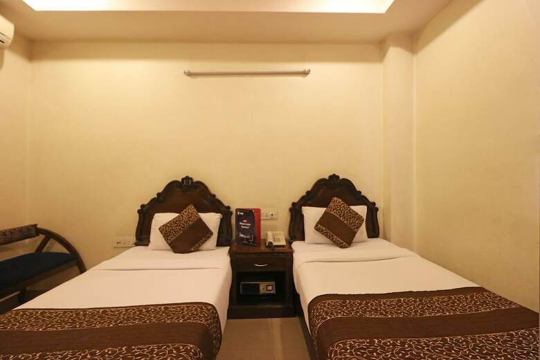 Oyo 9761 Hotel Clark Heights