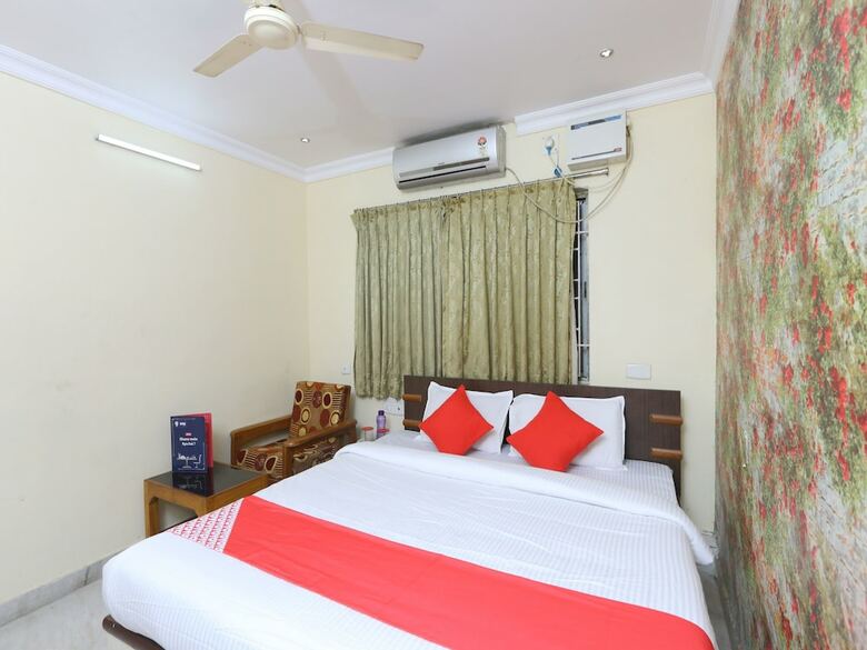 Oyo 1054 Hotel Avnb Towers