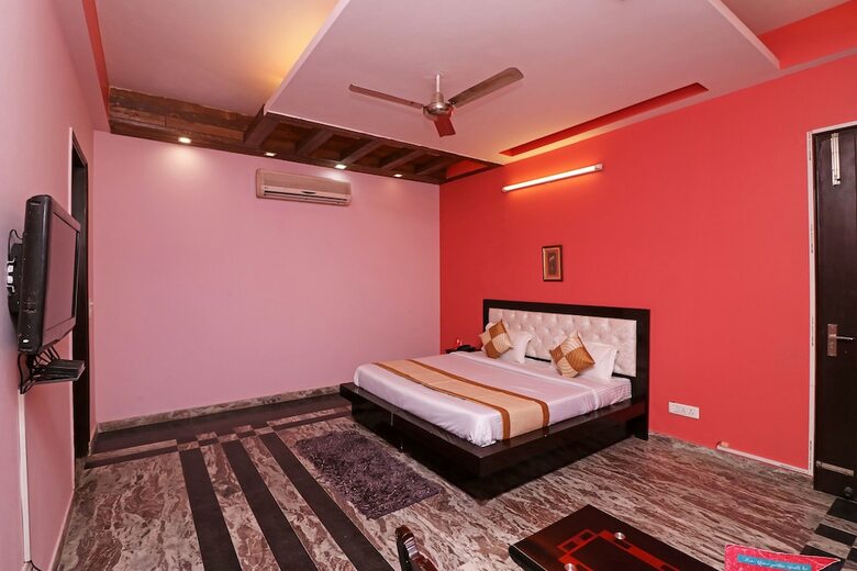Hotel Oyo 10665 Sector 20