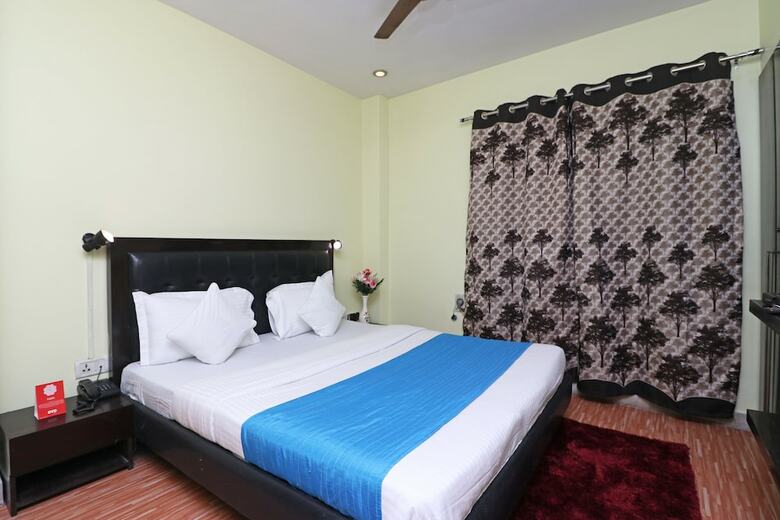 Hotel Oyo 10666 Sector 15