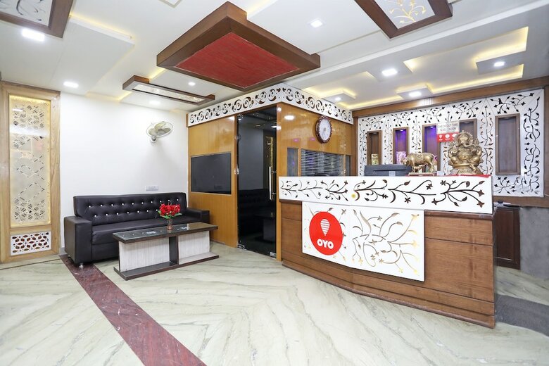 Oyo 11005 Hotel Shanti Palace