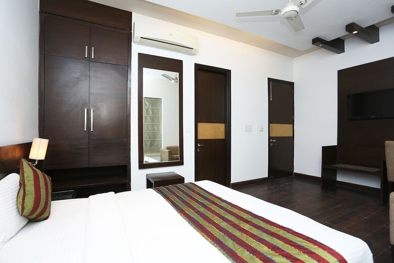 Oyo 11524 Hotel Shubhhdeep Aashiyana