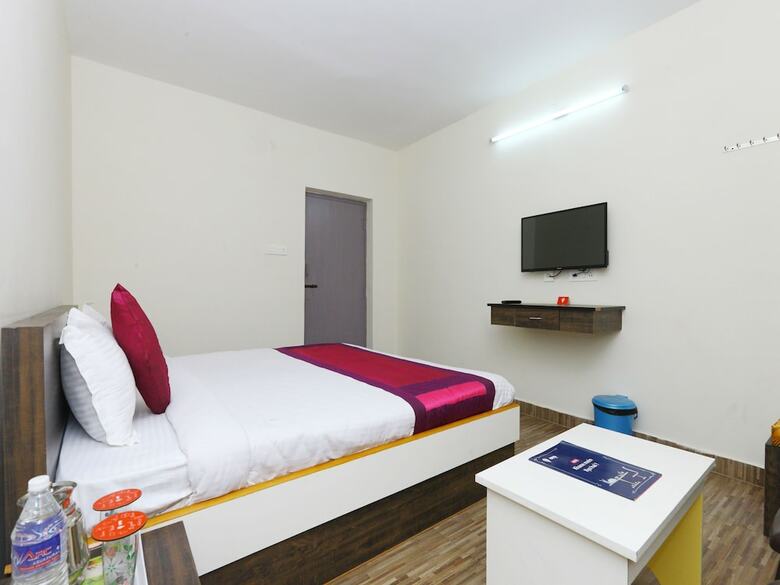 Hotel Oyo 9184 Lumino Skypark