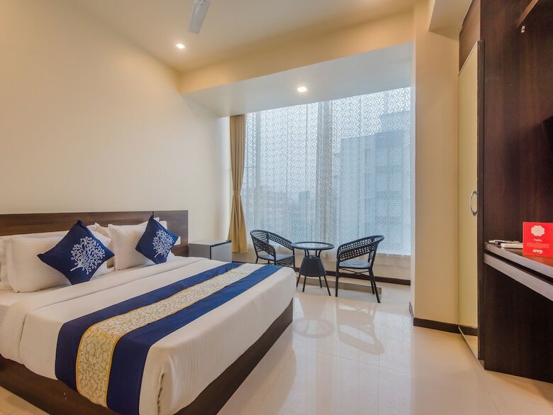 Oyo 6421 Hotel Aura