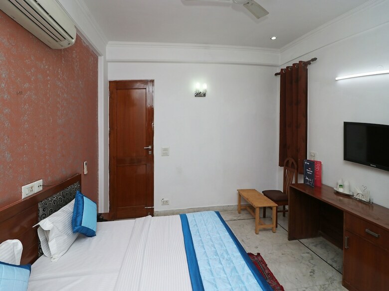 Hotel Oyo 11434 Ab Residency