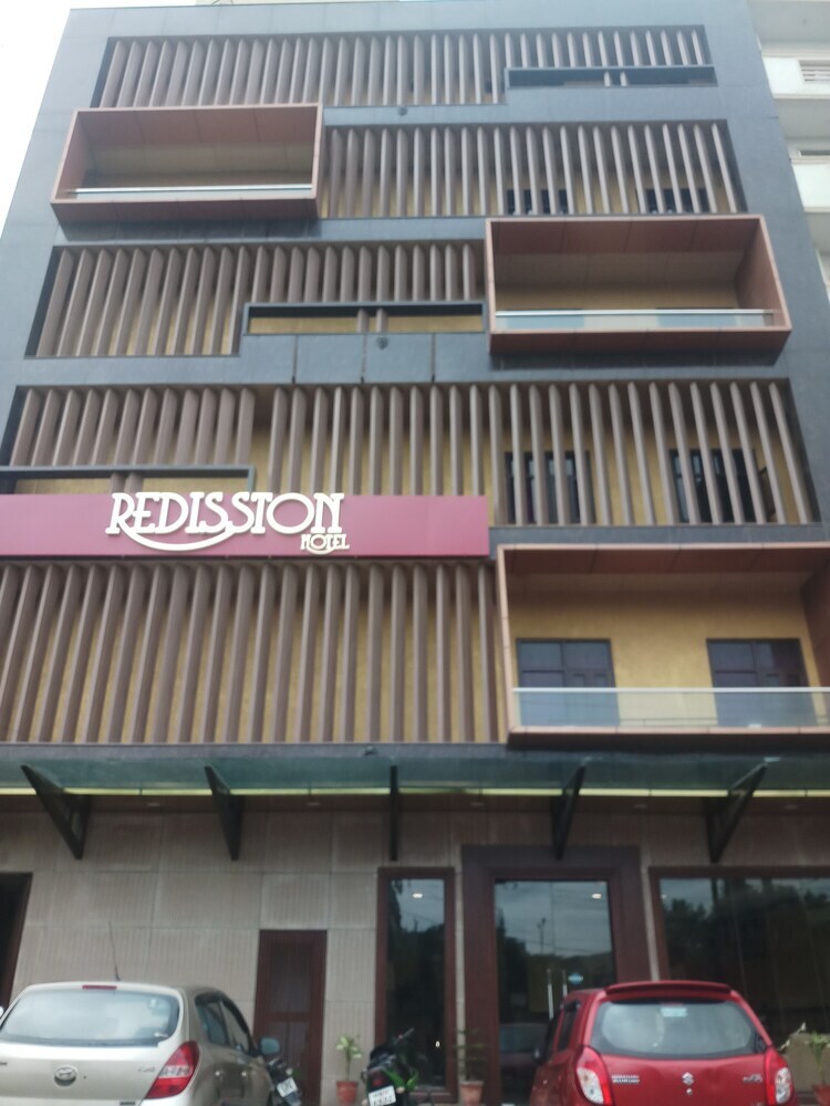 Oyo 11416 Hotel Redisston