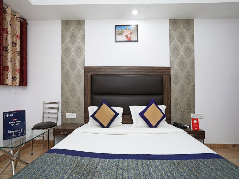 Oyo 10795 Hotel Rs Residency