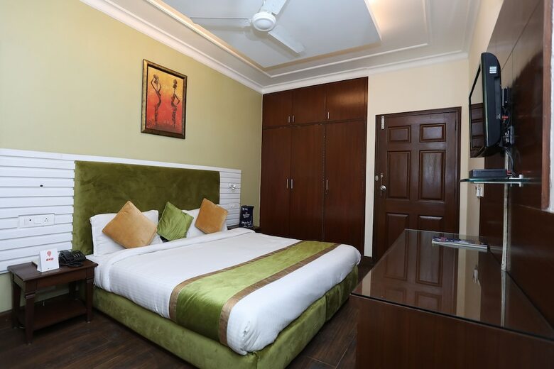 Oyo 9300 Hotel Sufyan