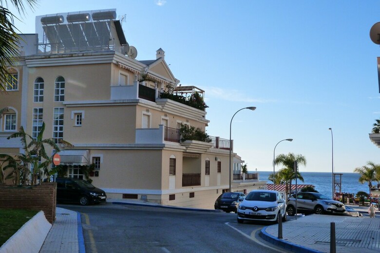 Apartamentos Rubarsal Burriana Nerja Bluewater