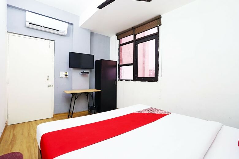 Hotel Oyo 11521 Livin Hub