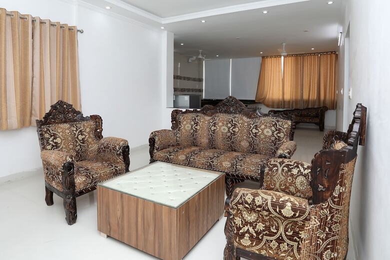 Hotel Oyo 11075 Home Modern 3bhk Gulab Bagh