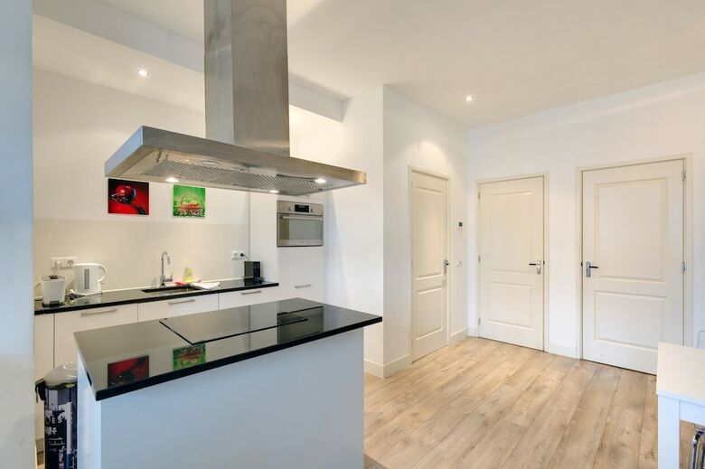 Marnixkade Apartments