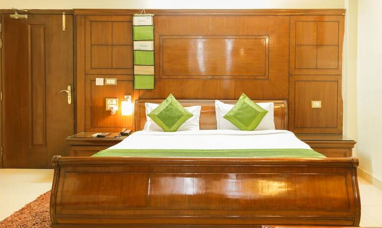 Hotel Treebo Shanta Inn