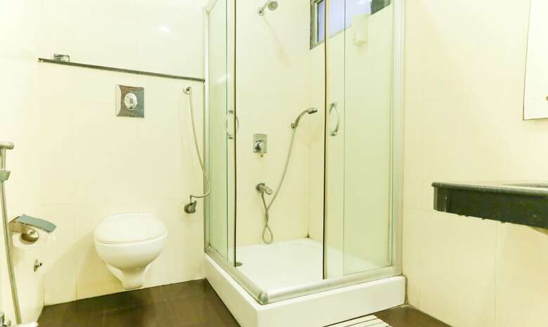 Hotel Treebo Shanta Inn