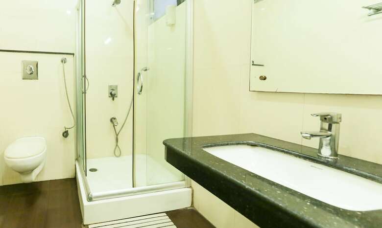 Hotel Treebo Shanta Inn