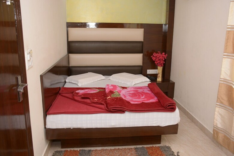 Hotel Sidhartha Tourist Lodge