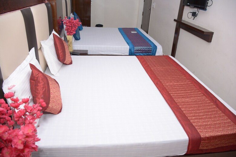 Hotel Sidhartha Tourist Lodge