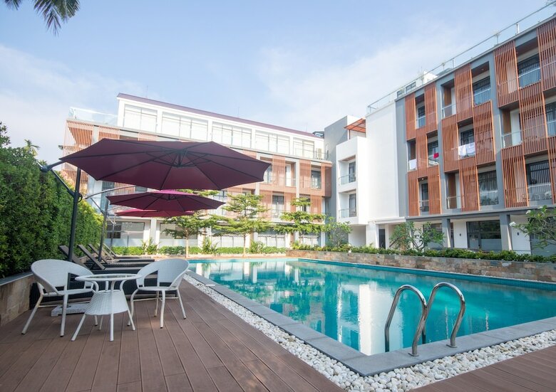 Regent Hotel