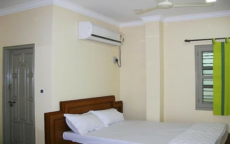 Hotel Pujitha Residency