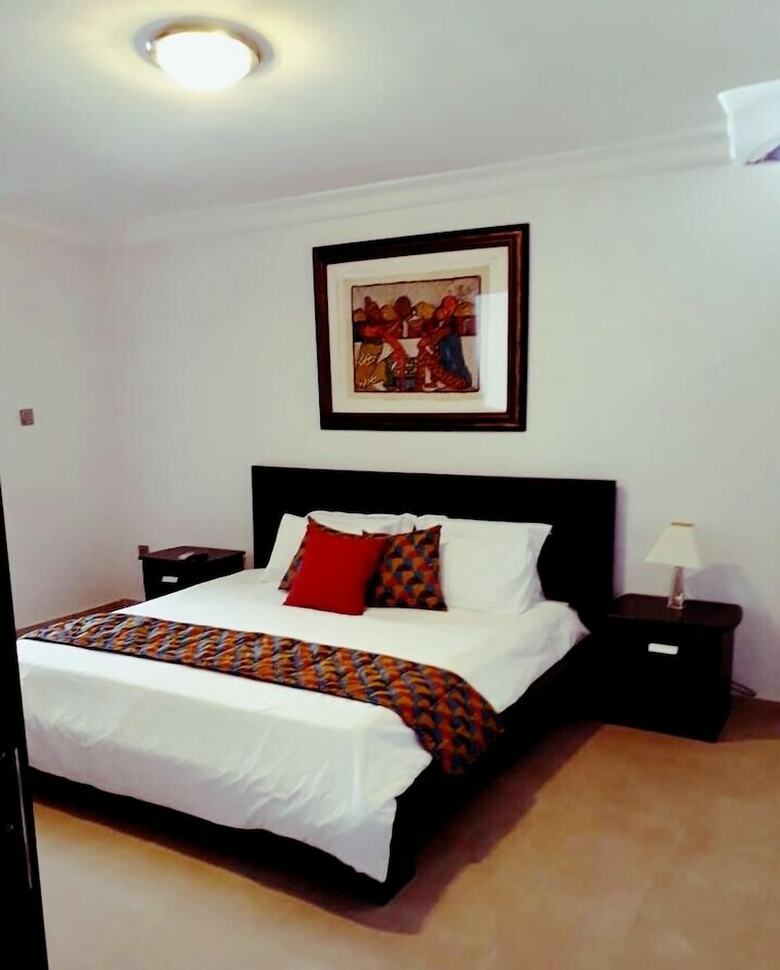 Hotel Ironhouse Guest Suites