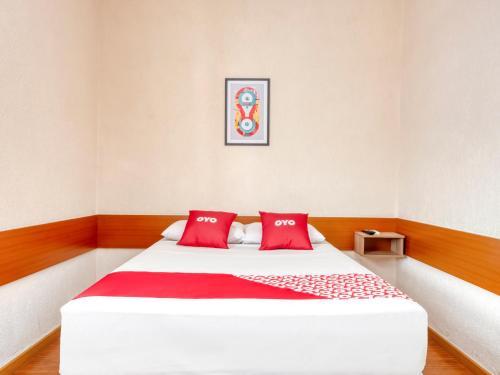 Lelis Hotel