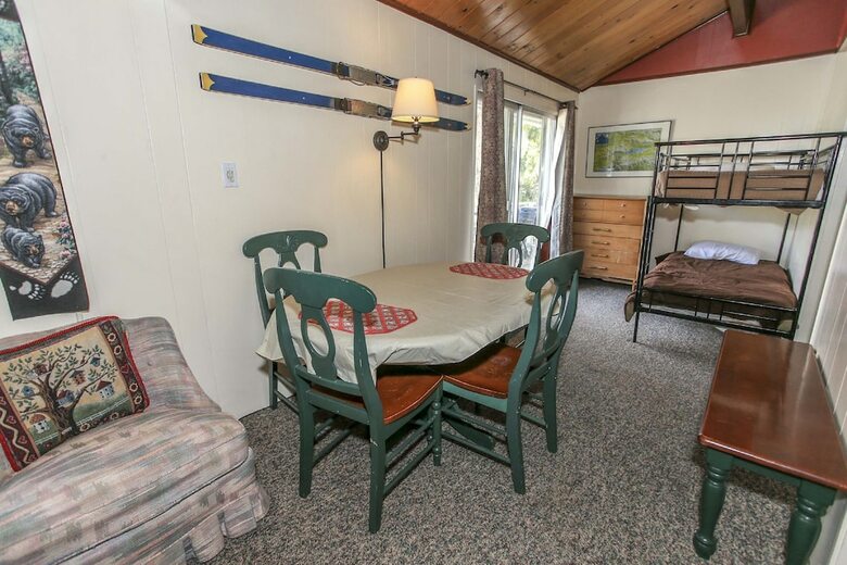 Cabana Moonridge Retreat