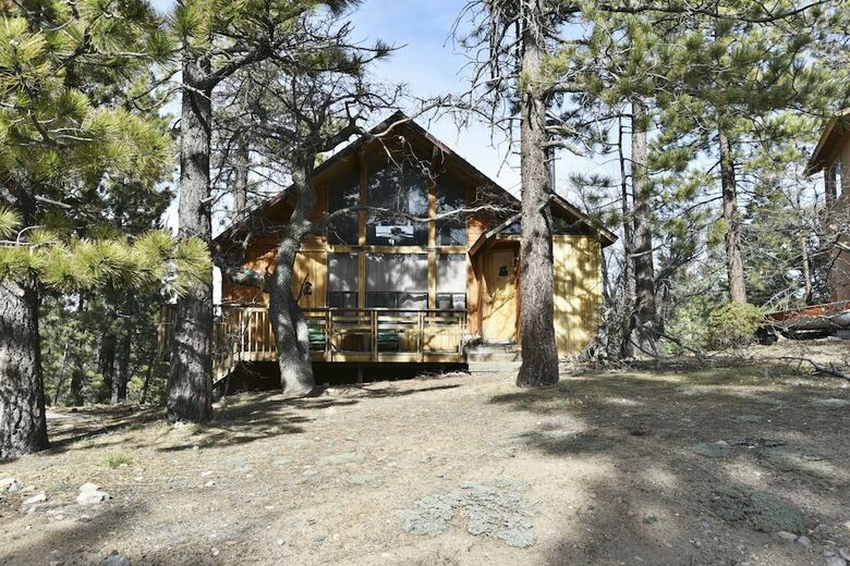 Cabana Ski Slope Retreat