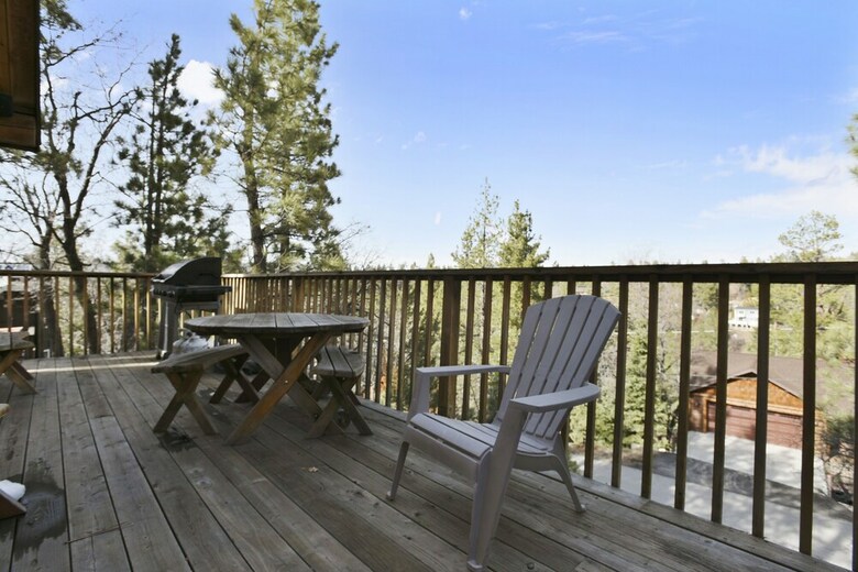 Cabana Ski Slope Retreat
