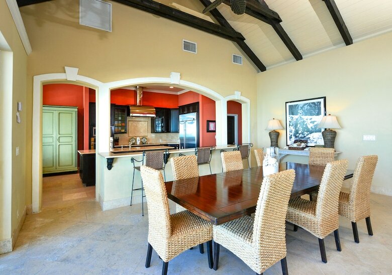 La Mouette Cable Beach Bahamian Villa