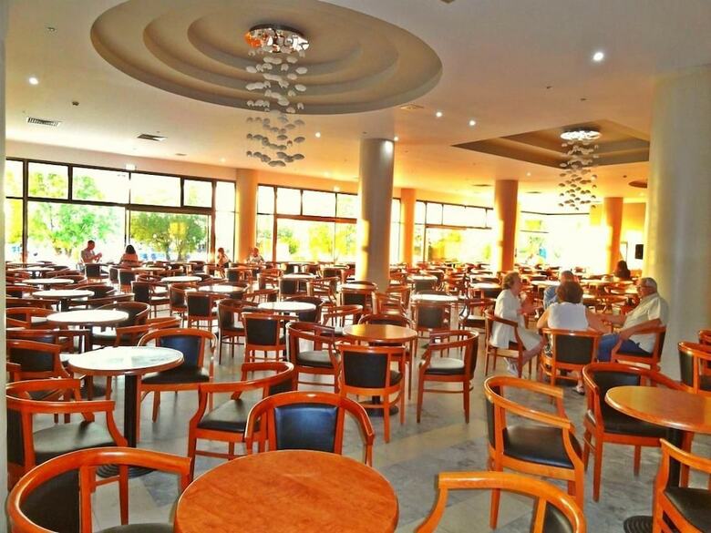 Hotel Doreta Beach Resort & Spa
