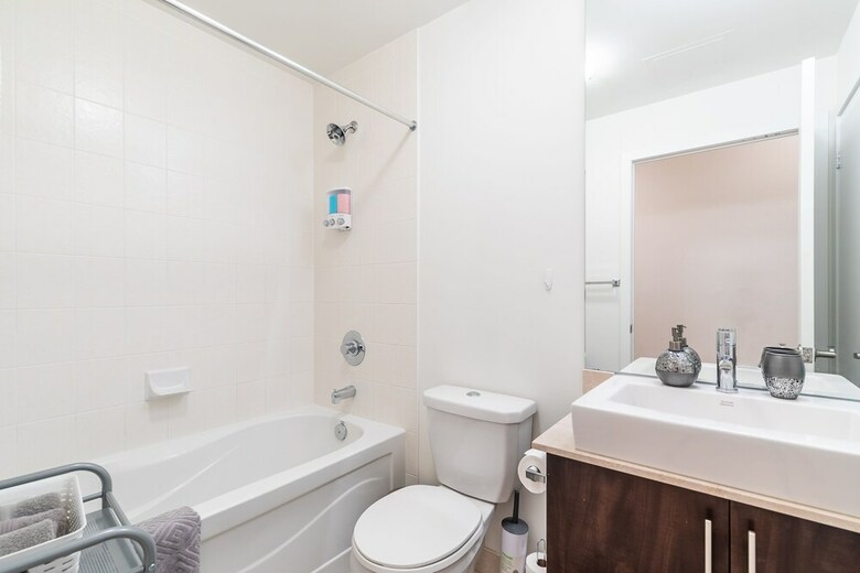 Apartamentos Simply Comfort. Maple Leaf Square