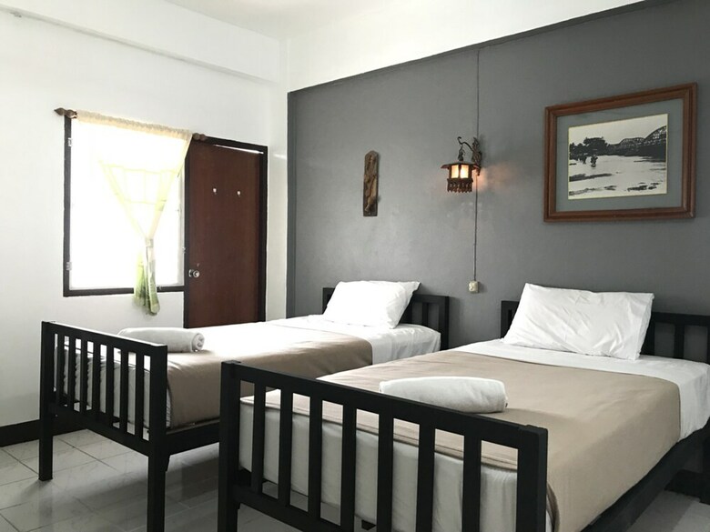 Royal Night Bazaar Hotel