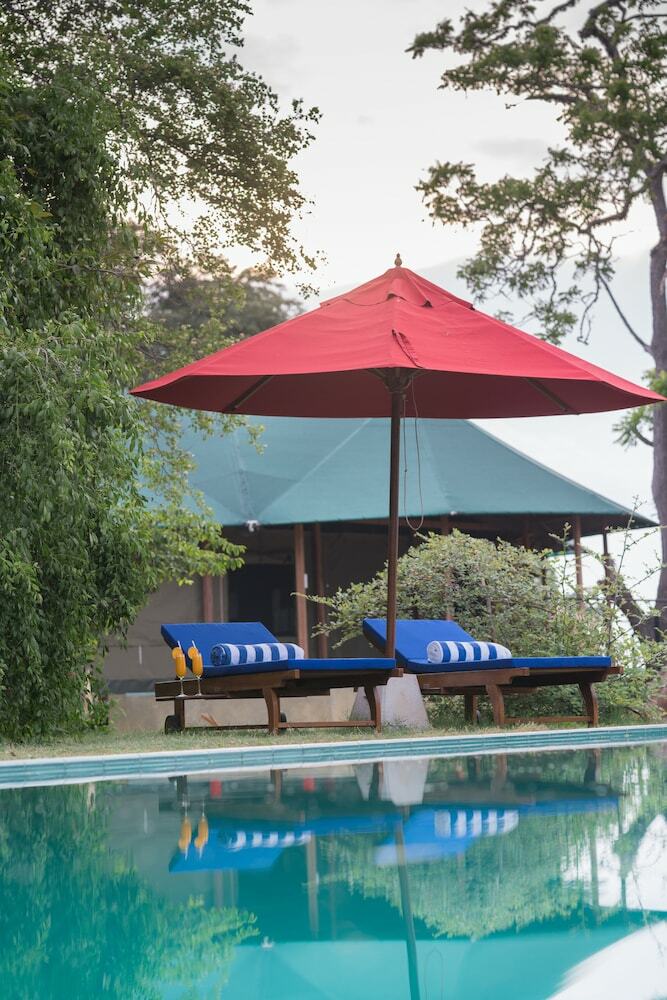 Hotel Flameback Eco Lodge