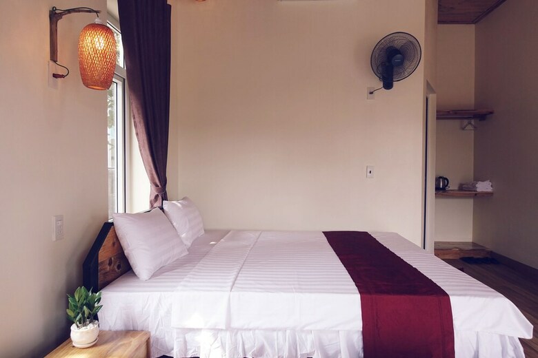 Hotel Ninh Binh Mountain Side Homestay & Cafe