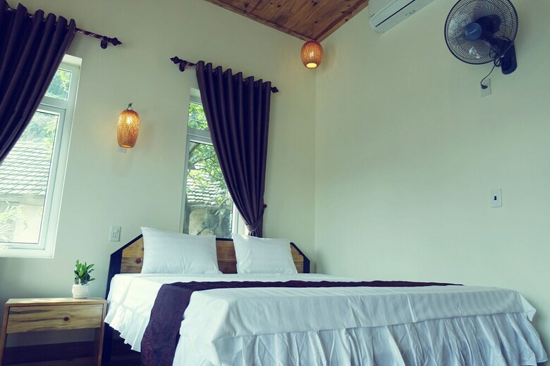 Hotel Ninh Binh Mountain Side Homestay & Cafe