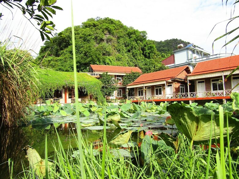 Hotel Ninh Binh Mountain Side Homestay & Cafe