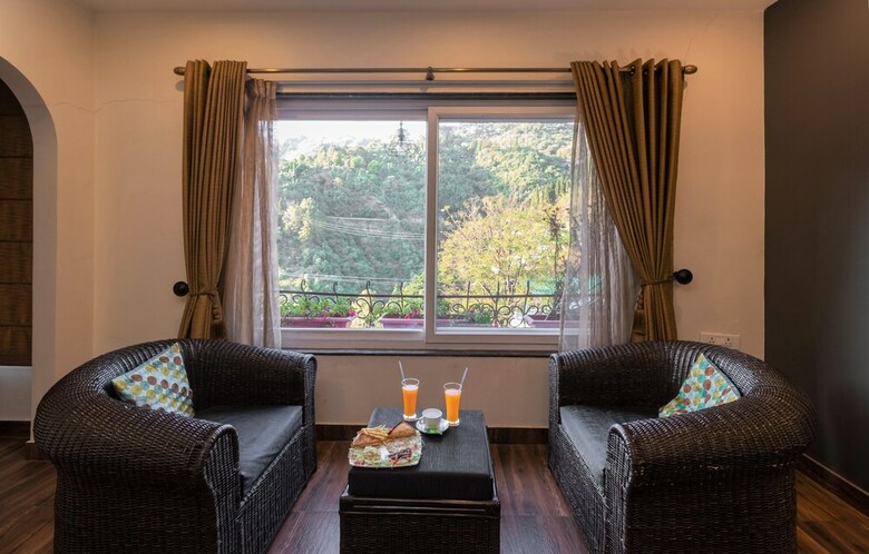 Nirvana Lodge & Lounge (a Boutique Hotel)
