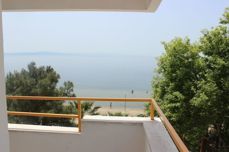 Tuana Hotel