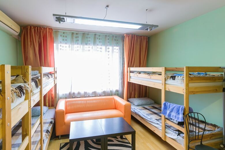 Hostal Stop-house