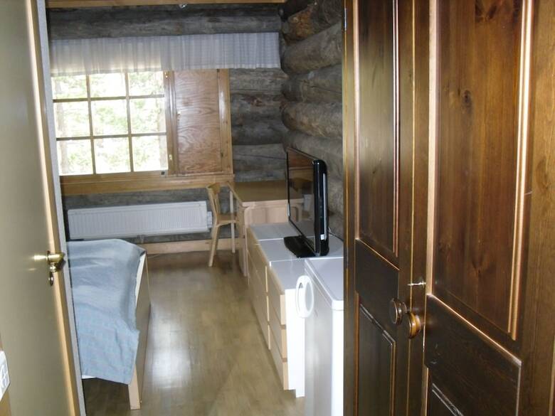 Saarikejo Log Chalet
