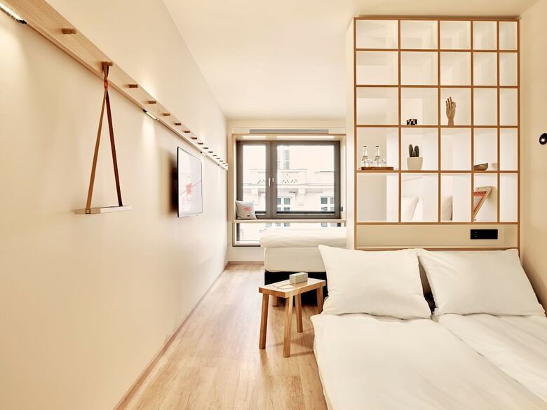 Hotel Schwabinger Wahrheit By Geisel