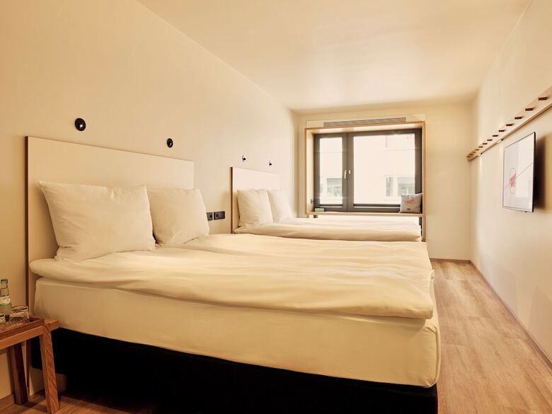 Hotel Schwabinger Wahrheit By Geisel