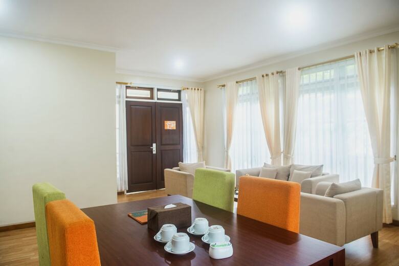 Hotel Arra Lembah Pinus