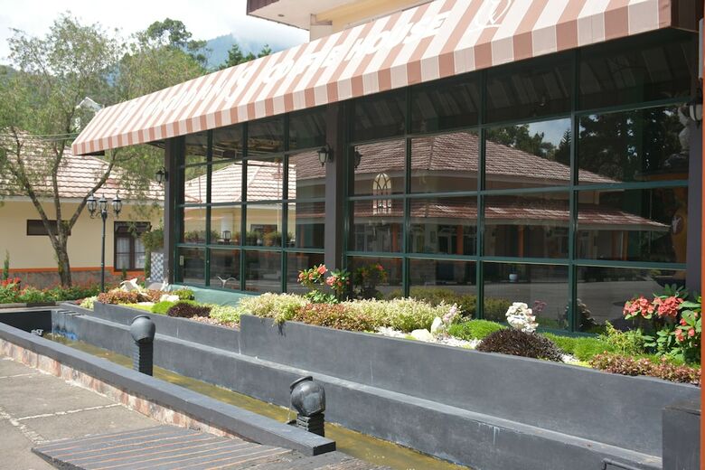 Hotel Arra Lembah Pinus