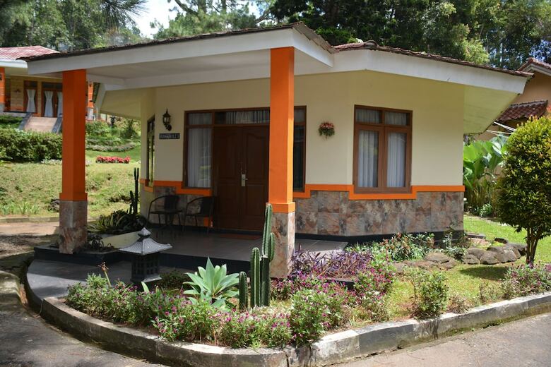 Hotel Arra Lembah Pinus